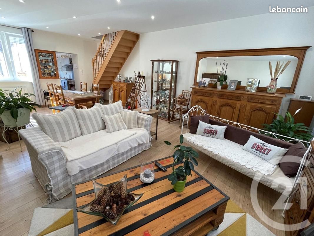 Immeuble 170 m² · à Guise · 170 m² · 147 900 €
