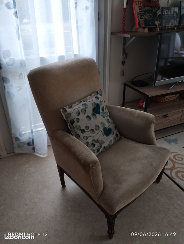Fauteuil ancien de salon (image 2)