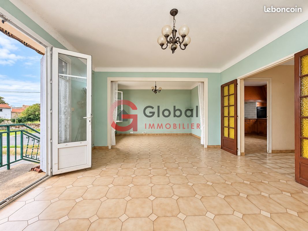 Maison 5 pièces 96 m² · à Villiers-en-Plaine · 96 m² · 139 000 €