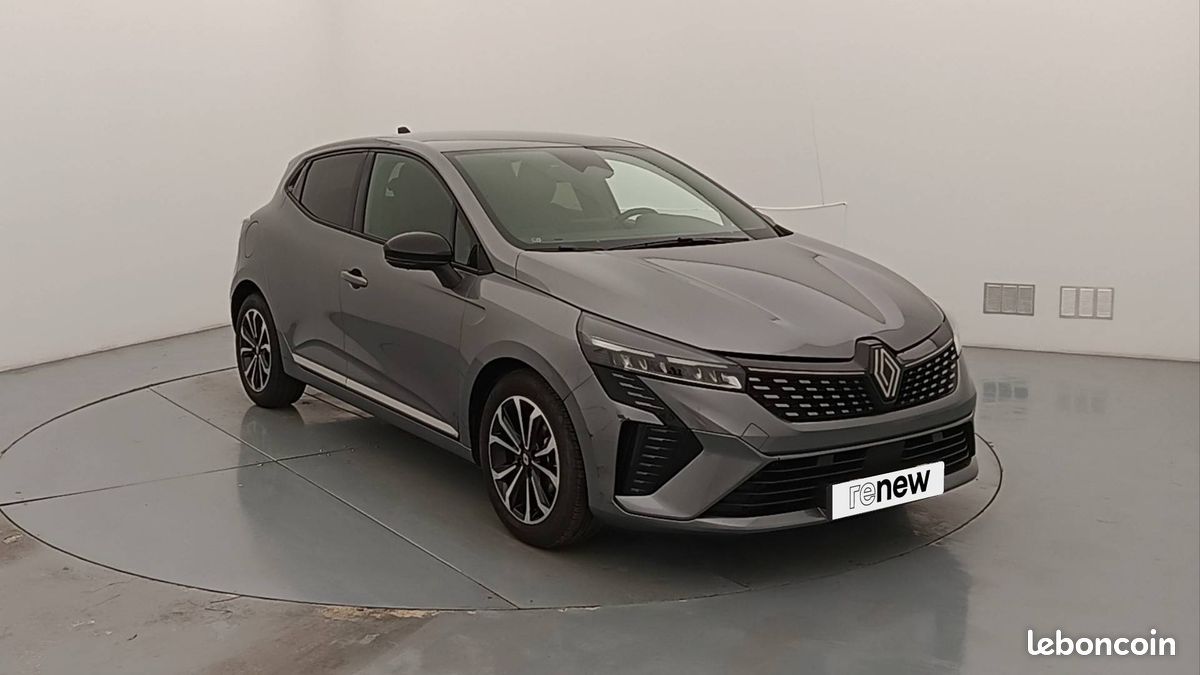 Renault clio tce 90 ch gsr2 techno (image 9)