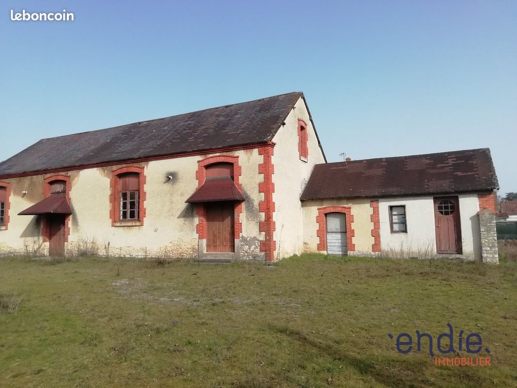 Propriété 2 pièces 220 m² (image 1)