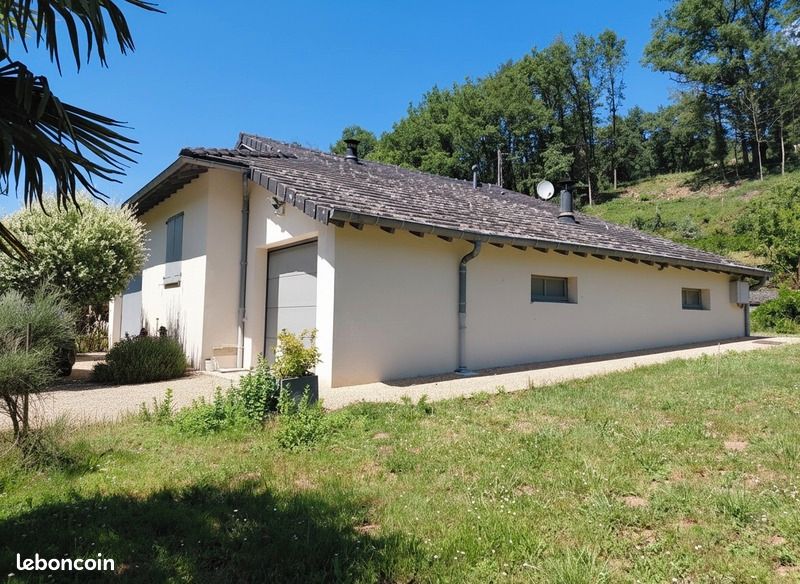 Maison 7 pièces 93 m² · à Vieillevie · 93 m² · 243 500 €