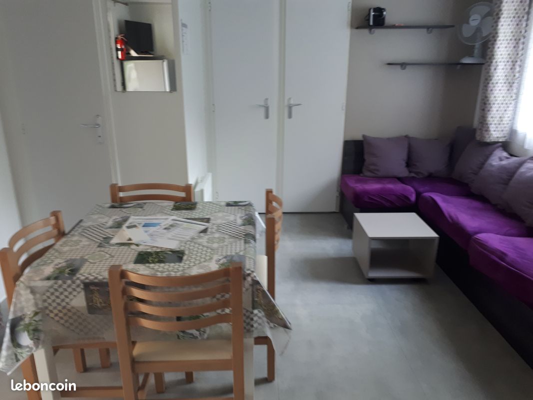 Superbe mobil home 3 chambres Climatisé, Vue Boisé Au Calme - Domaine de Dugny 4* au (image 8)