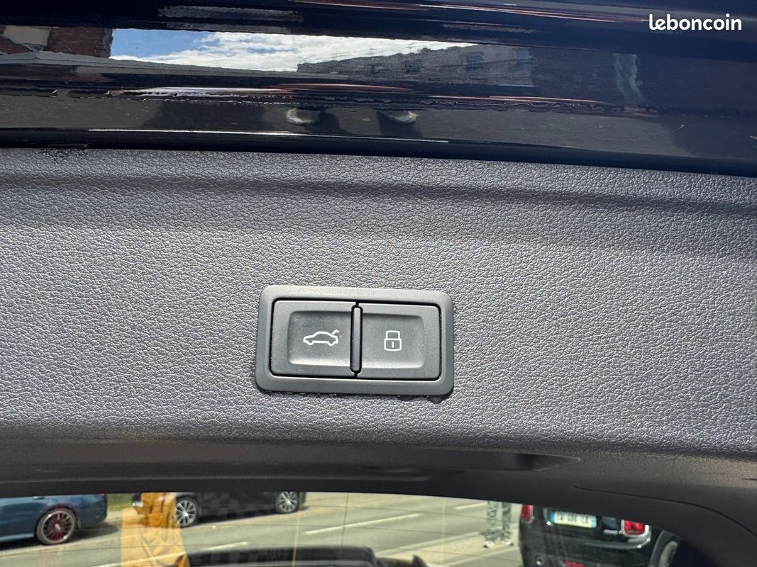 AUDI A4 AVANT 40 TDI 204 ch S tronic 7 S line / Apple CarPlay / Toit ouvrant panoramique (image 29)