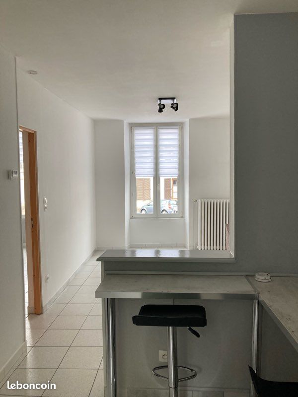Appartement 2 pièces 38 m² · à Neufchâteau · 38 m² · 370 €