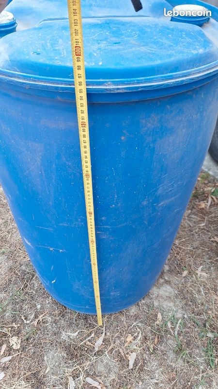 Bidon réservoir 220 litres. Lot possible (image 2)