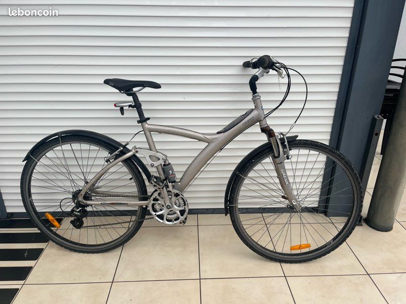 Vélo B Twin Seven (image 1)