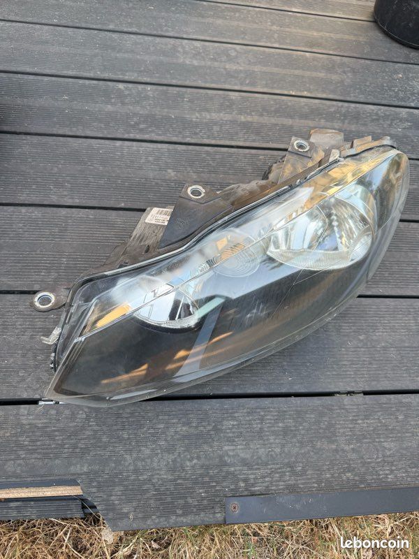 Phare gauche golf 6 (image 2)