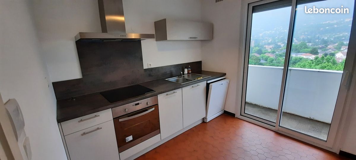 Appartement 2 pièces 48 m² · à Meylan · 48 m² · 766 €