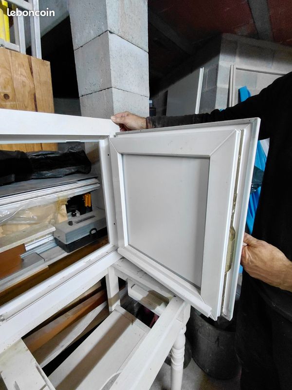 Porte de placard/fenetre PVC (image 3)