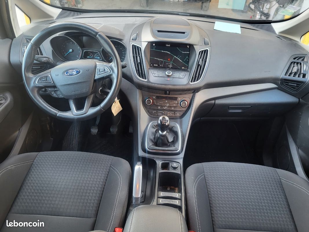 Ford c-max 1.0 ecoboost 122 000 kms ct.ok (image 4)