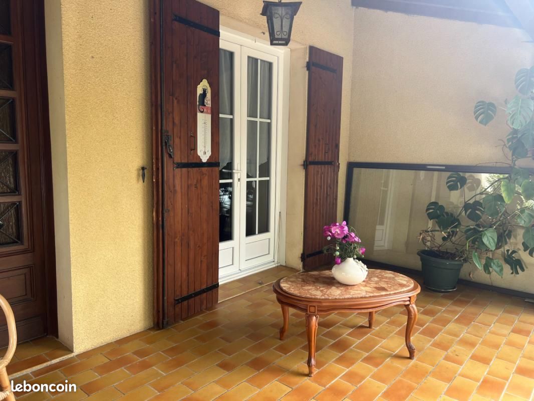 Maison 6 pièces 94 m² - Miramont-de-Guyenne 47800 (image principale 2)