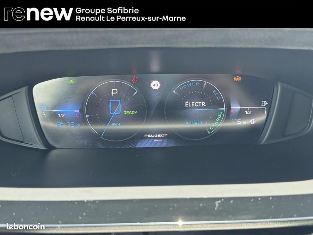 Peugeot 408 PHEV 225 e-EAT8 Allure Pack (image 20)