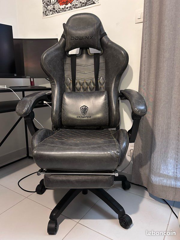 Chaise gaming Dowinx avec repose-pieds – Gris – Bon état (image 1)