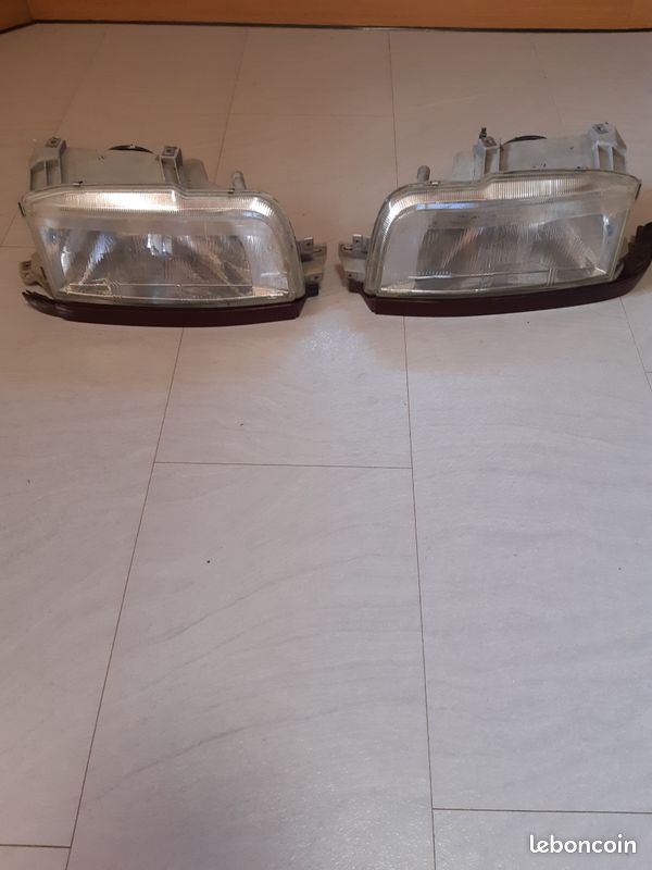 2 Phares R21 Phase 2 G+D (image 1)