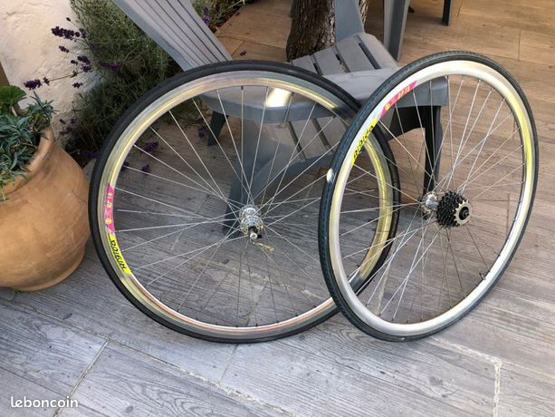 Tout savoir sur la roue de vélo : prix/matériaux/performance