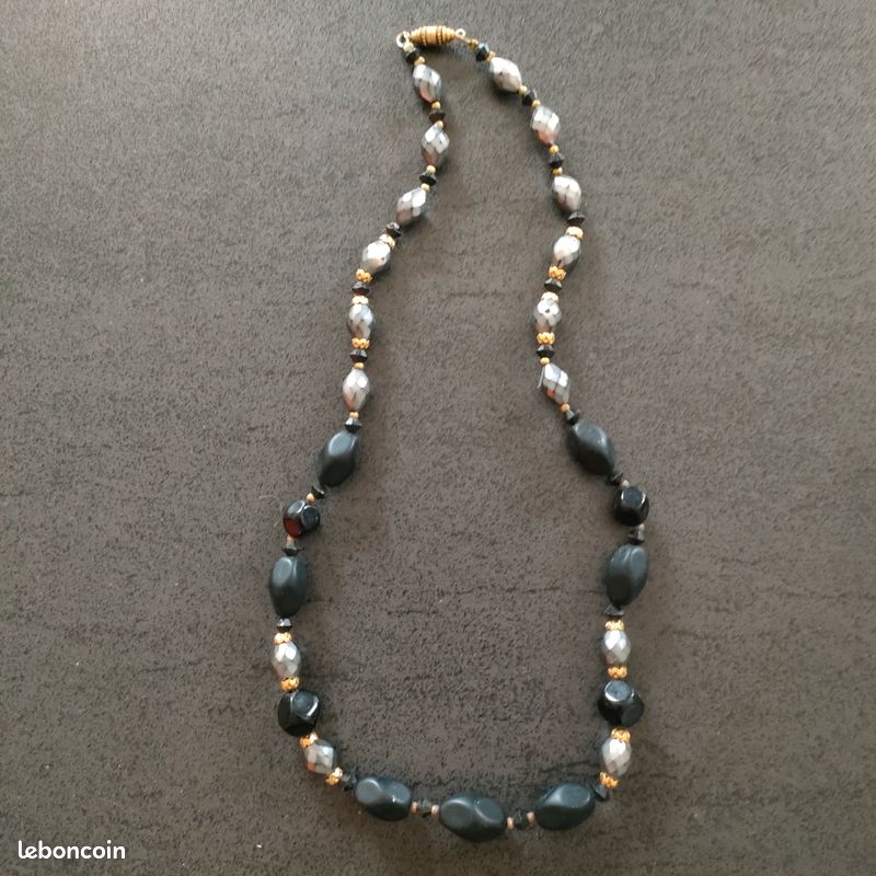 Collier femme (image 1)