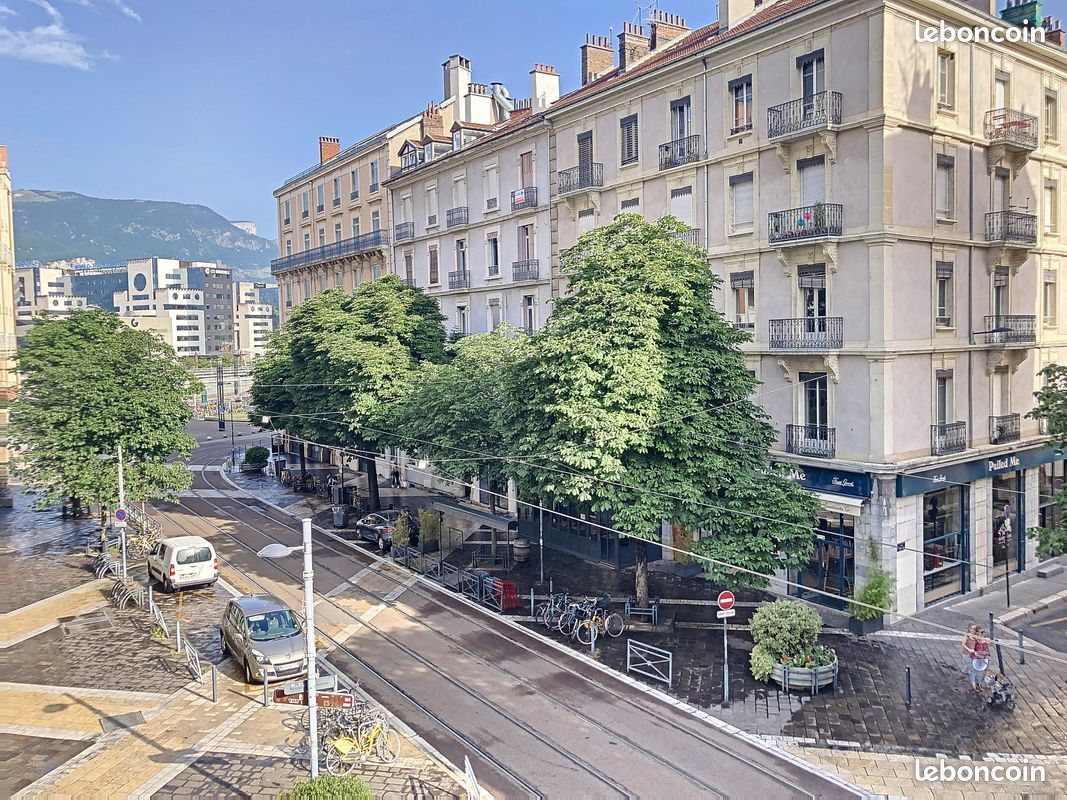Appartement 4 pièces 92 m² · à Grenoble · 92 m² · 280 000 €