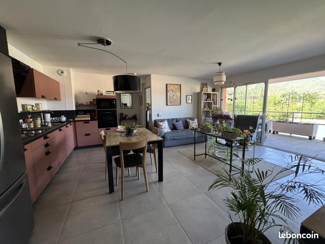 Appartement 3 pièces 73 m² · à Die · 73 m² · 272 000 €