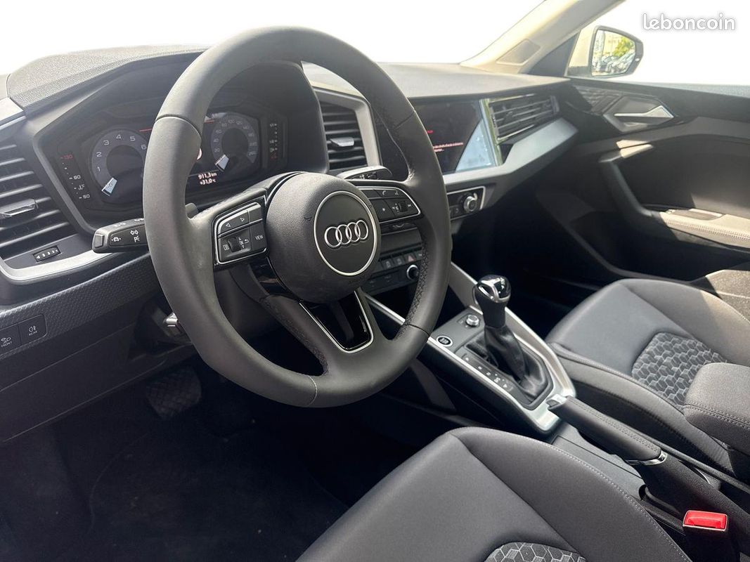 AUDI A1 Sportback 30 TFSI 116 ch S tronic 7 Design (image 15)