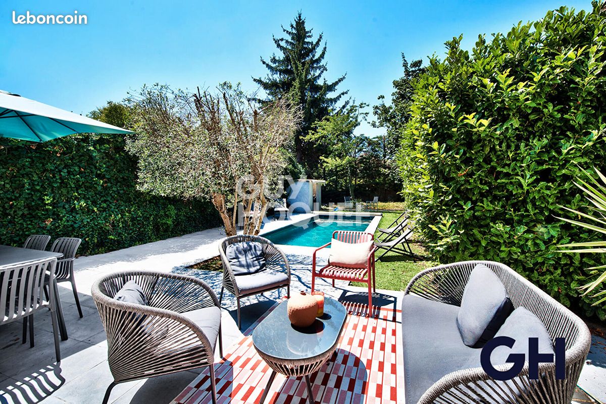 Maison 6 pièces 143 m² · à Villeurbanne · 143 m² · 628 000 €