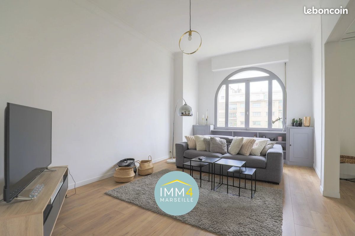 Appartement 3 pièces 100 m² · à Marseille · 100 m² · 2 000 €