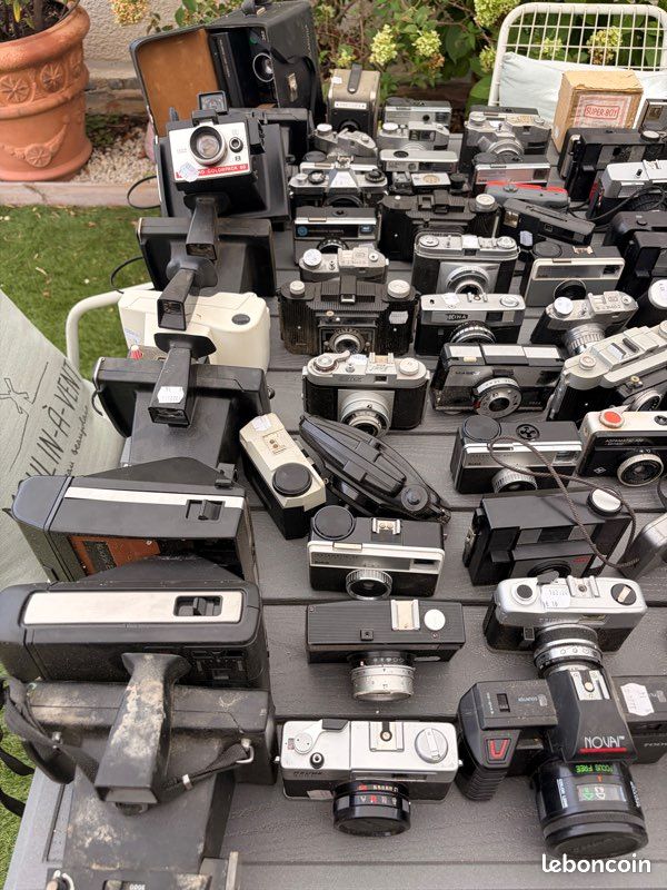 Lot environ 180 appareils photo anciens + caméscopes + accessoires (image 6)