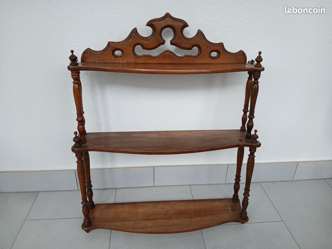 Étagère murale Napoléon III en bois tourné Classique