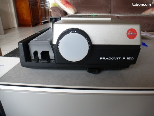 Projecteur De Diapositives Leica Pradovit P150 - Objectif 85mm F/2.8 - Occasion