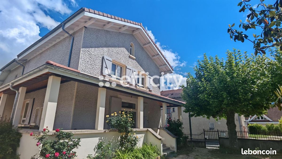 Maison 7 pièces 153 m² · à Voiron · 153 m² · 779 000 €