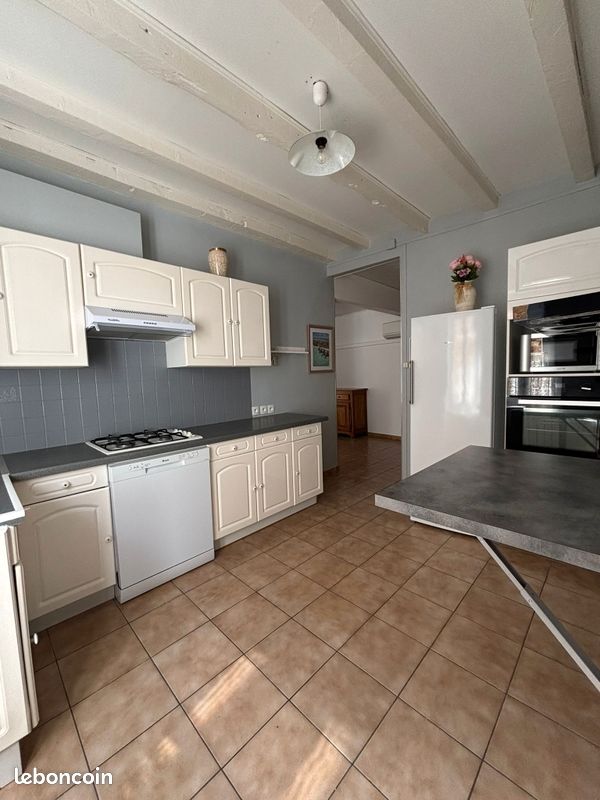 Appartement a louer macon - 5 pièce(s) - 100 m2 - Surfyn