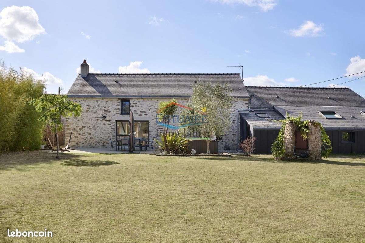 Maison 8 pièces 206 m² à Bouée