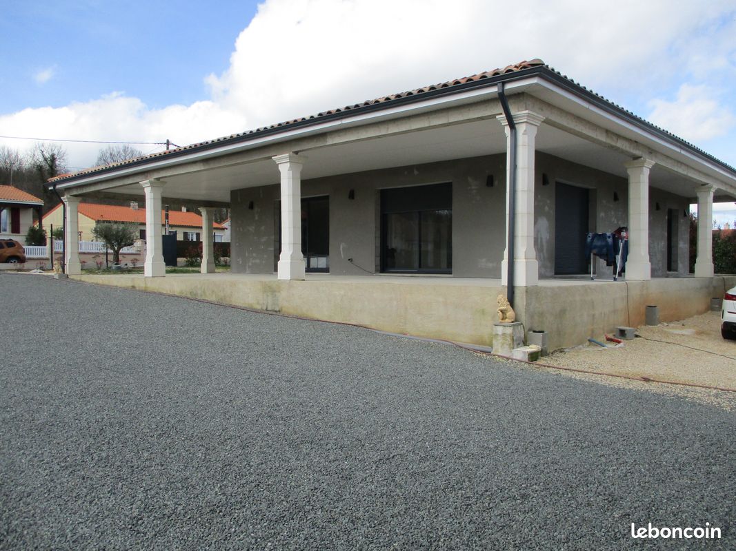 Maison 5 pièces 150 m² - Valence-en-Poitou 86700 Couhé (image principale 8)