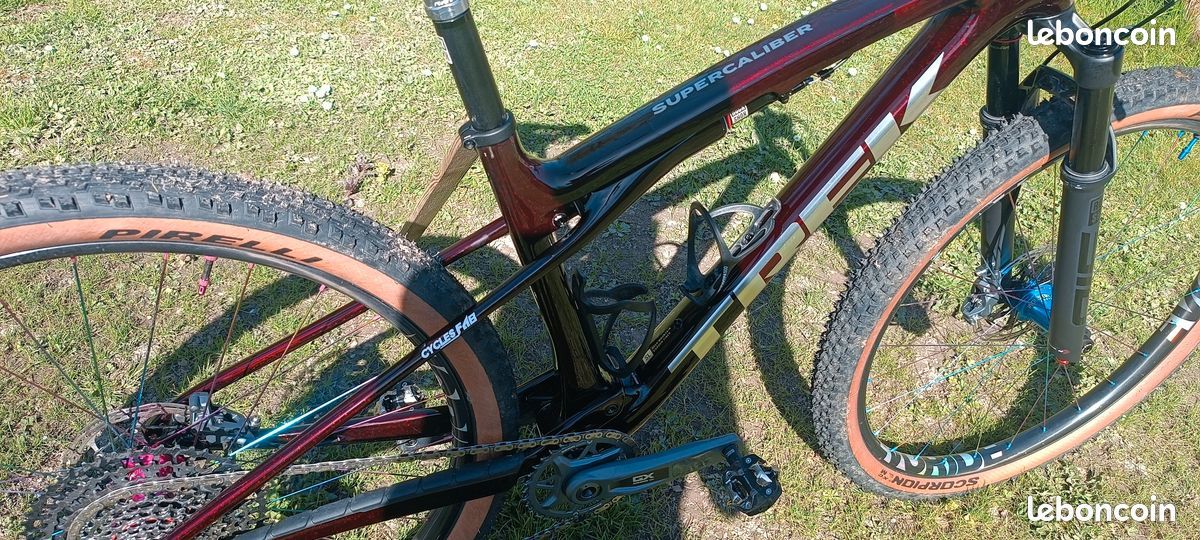 VTT 29 " Trek Supercaliber 9.7 rouge bordeau 2025 (image 3)