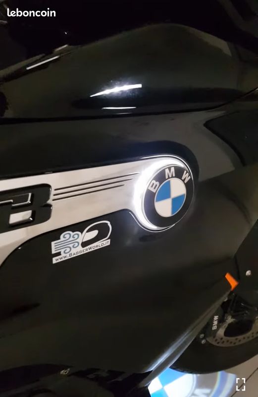 Achetez lampe logo charlot quasi neuf, annonce vente à Vorey (43