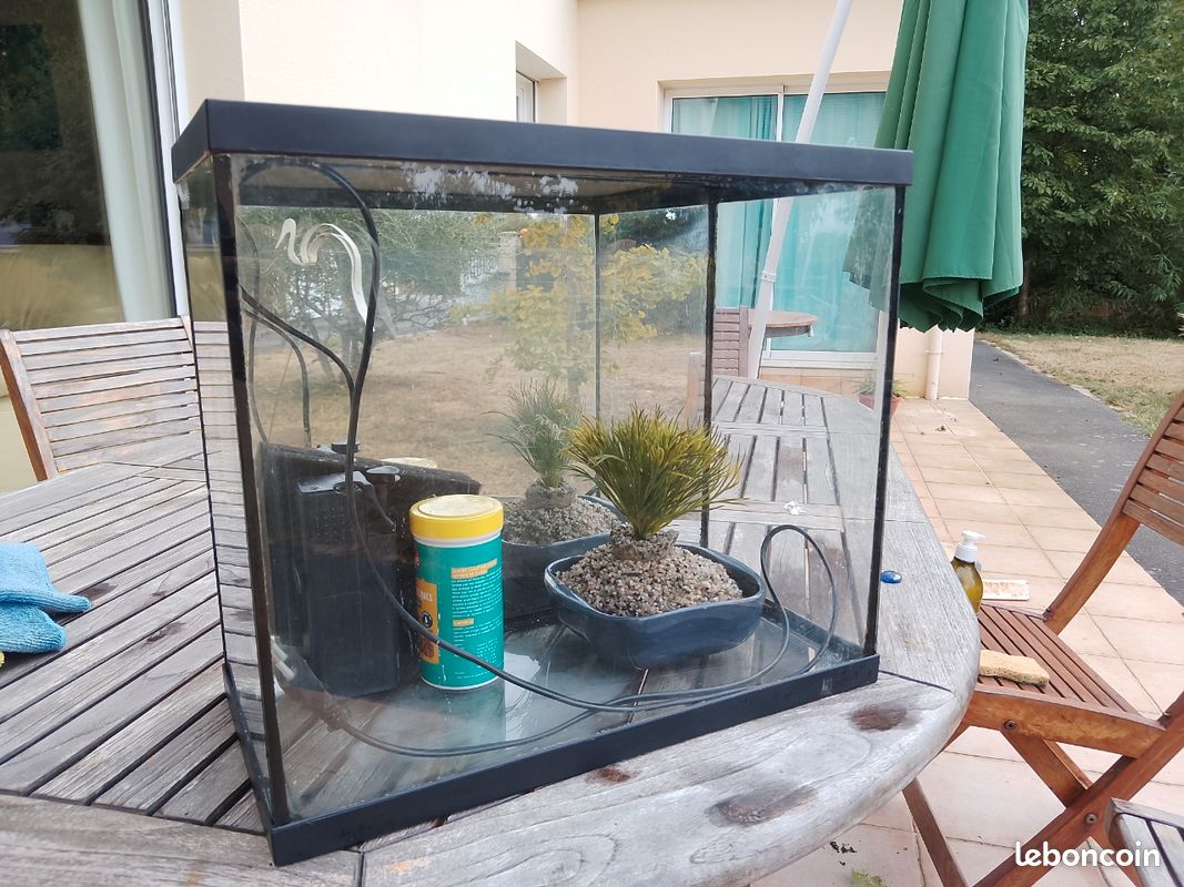Aquarium 20L avec miroir, nourriture pour poisson, filtre (image 1)