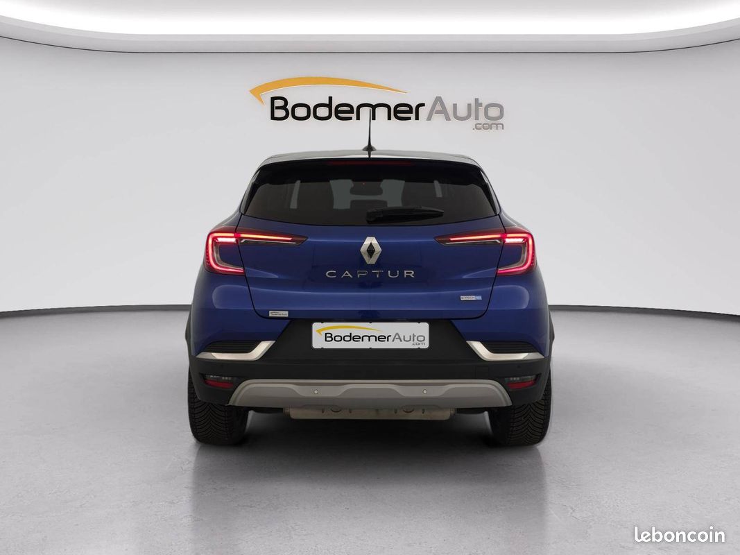 RENAULT Captur E-Tech Plug-in 160 - 21 Intens (image 4)