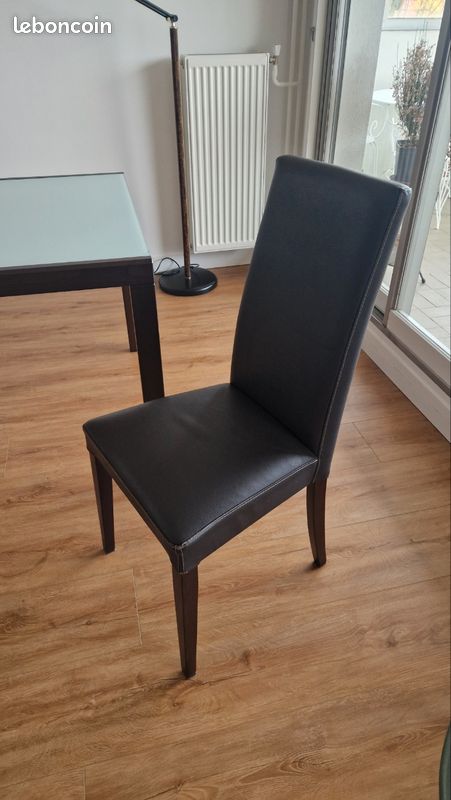 Ensemble table en verre et chaises (image 1)