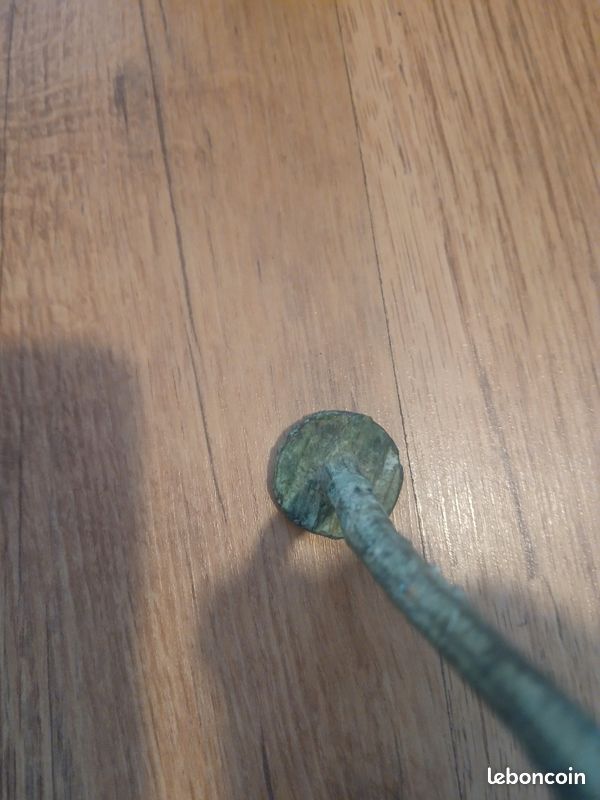 Antiquité, clou en bronze (image 6)