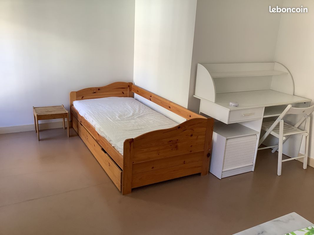 Appartement 1 pièce 18 m² · à Grenoble · 18 m² · 400 €/mois