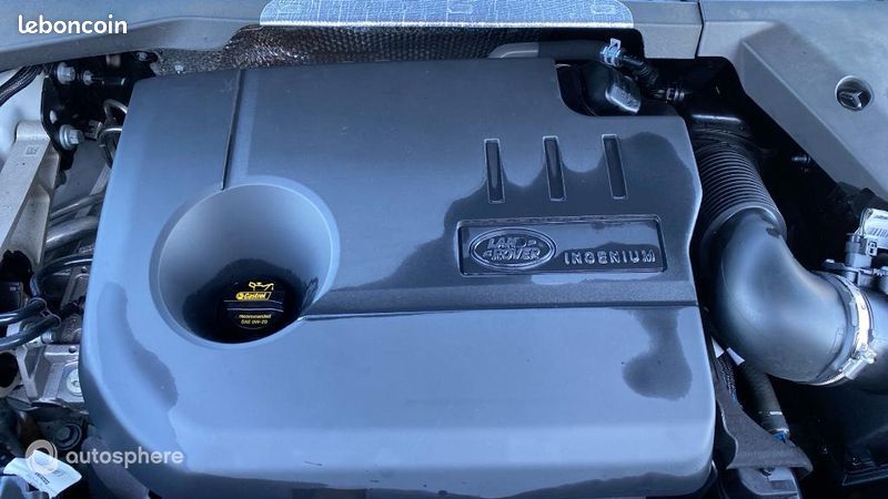 Land-Rover Discovery Sport P300e R-Dynamic S AWD BVA (image 32)