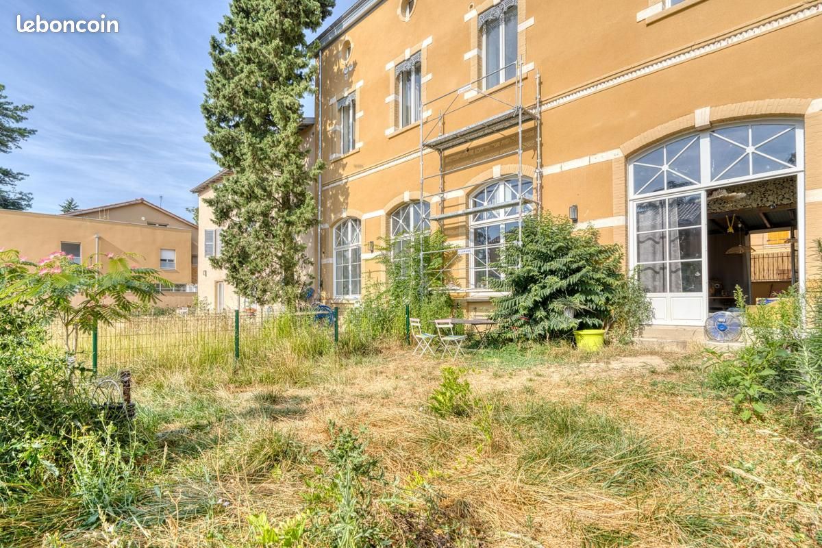 Appartement 2 pièces 53 m² · à Collonges-au-Mont-d'Or · 53 m² · 230 000 €