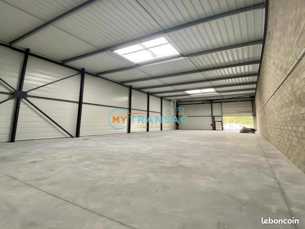 Local bureaux 432 m² (image 1)
