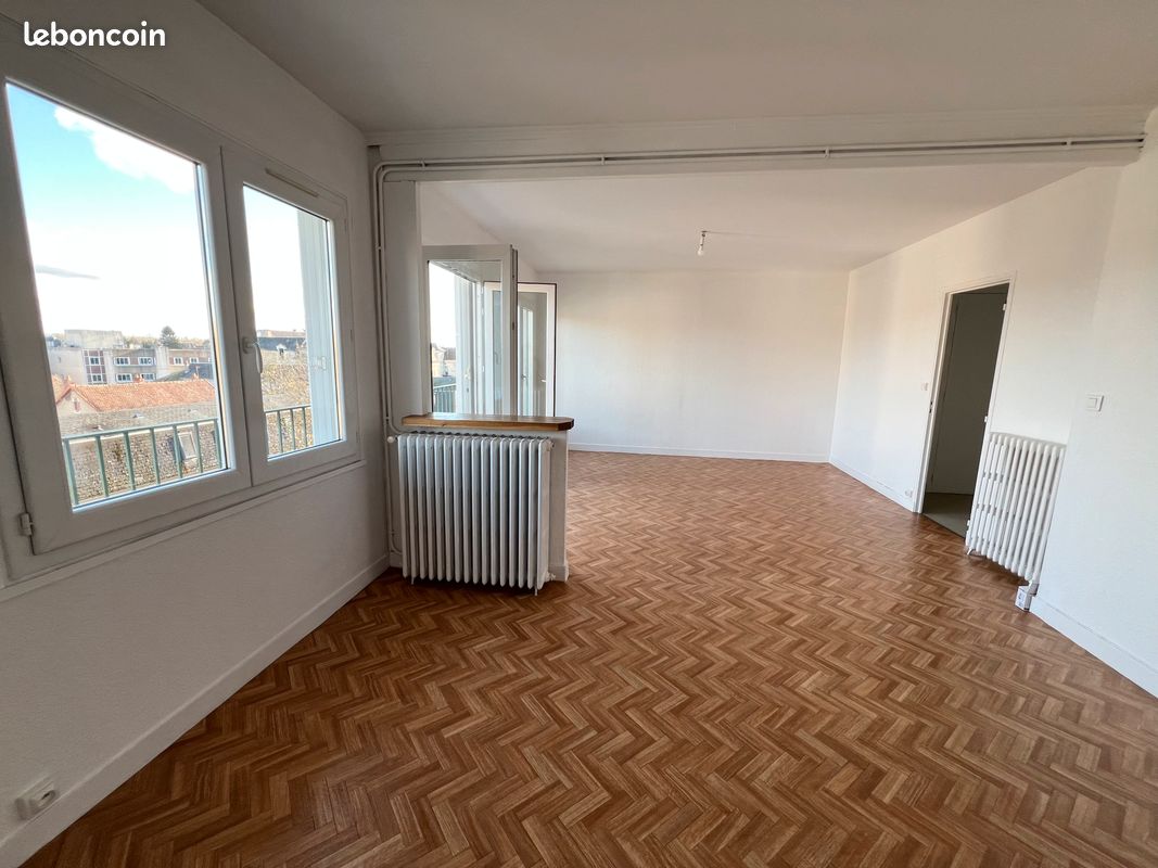 Appartement 2 pièces 62 m² · à Cosne-Cours-sur-Loire · 62 m² · 59 000 €