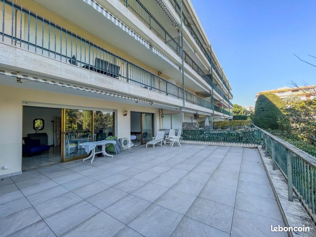 Appartement 3 pièces 81 m² · à Cannes · 81 m² · 1 700 €/mois