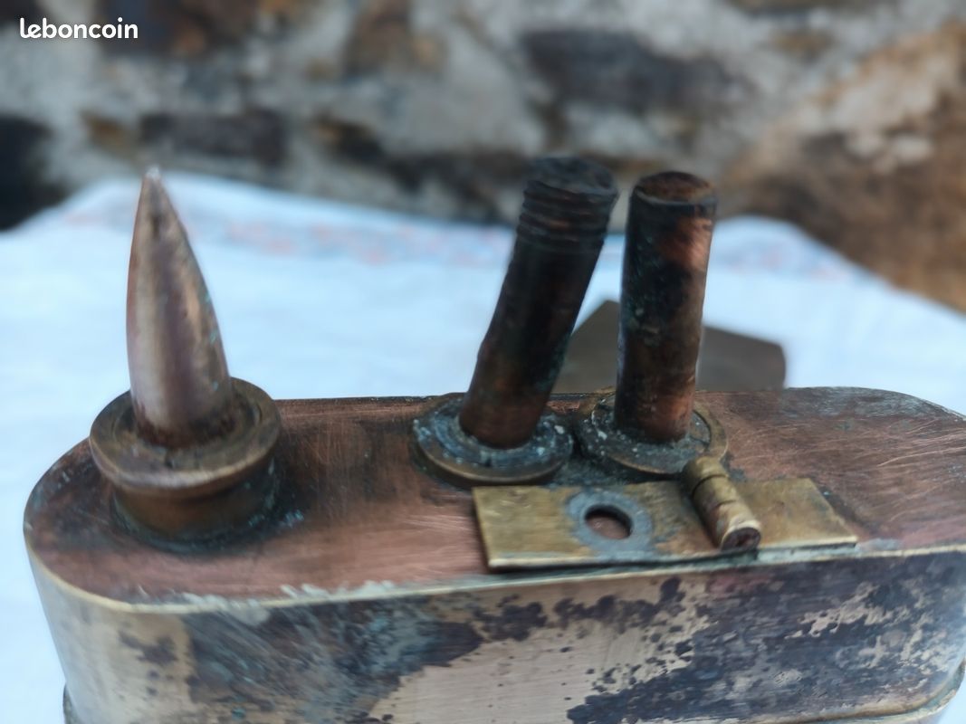 Ancien grand briquet travail de tranchée en laiton - DISPONIBLE (image 9)