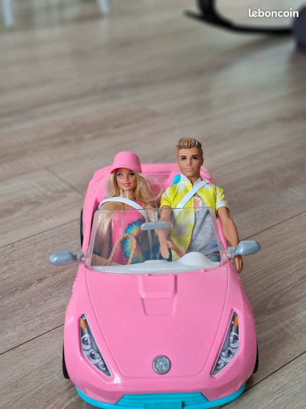 BARBIE et Ken coffret voiture décapotable / piscine avec