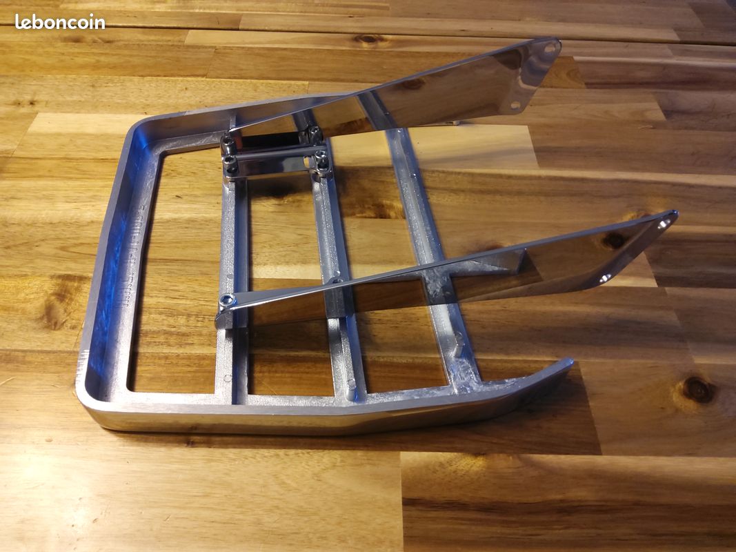 Porte paquet alu pour moto custom (image 2)
