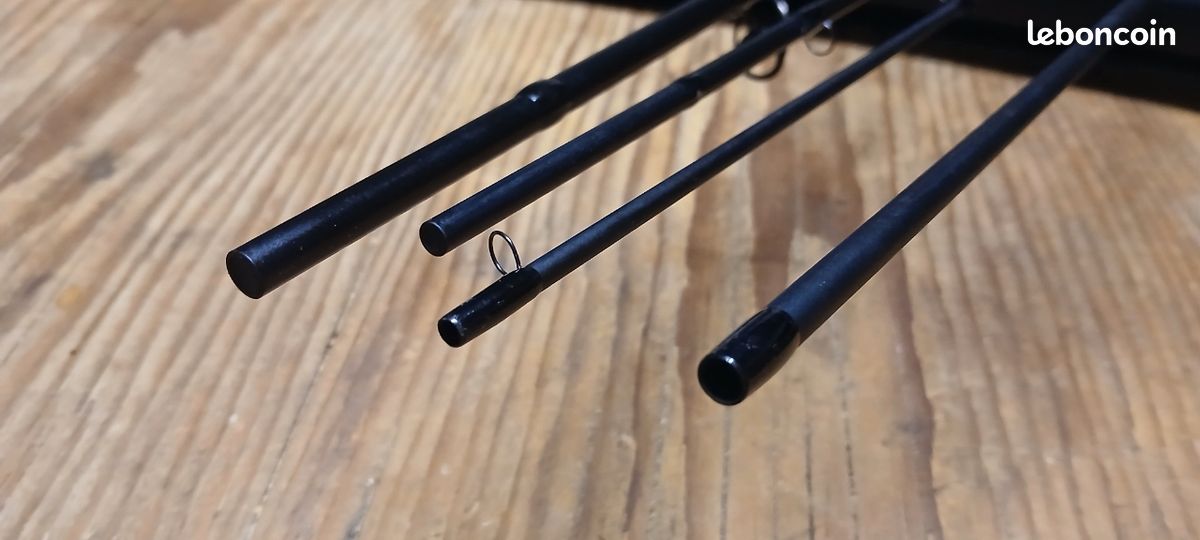 Canne à Mouche Carbone 11,6 Pieds Semi-parabolique – Fabriquée En France – Occasion
