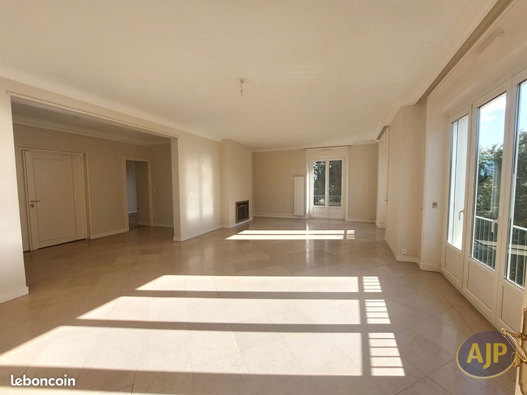 Appartement 5 pièces 151 m² · à Nantes · 151 m² · 1 580 €/mois